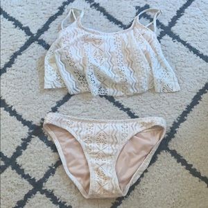 White lace bikini